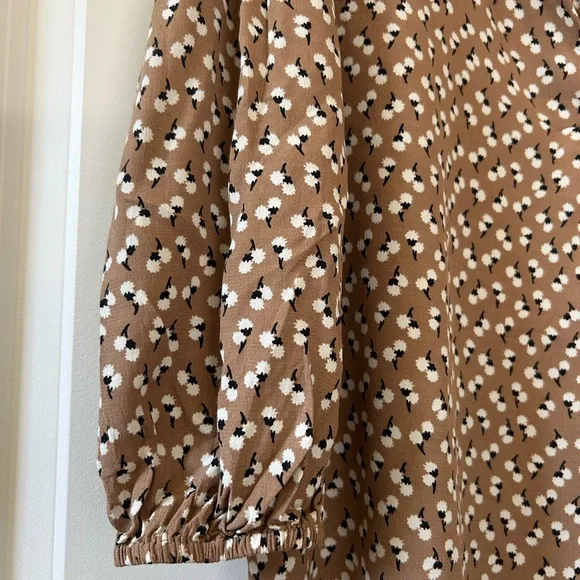 Uniqlo Brown Floral Women's Blouse - Picture 4 of 7